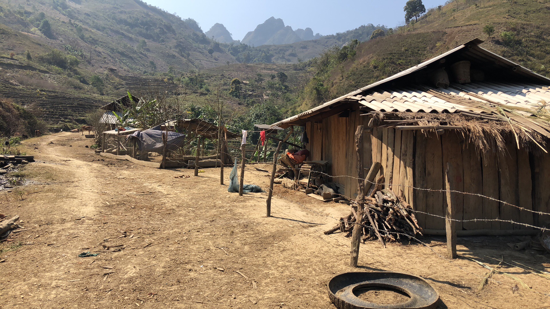 Sapa Cycling Tour: 3-Day Adventure through Ethnic Hmong & Red Dao Villages